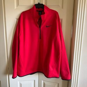 Men's Nike DriFit Half zip Pullover Activewear